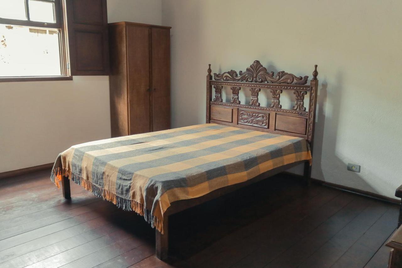 Em tiradentes, Minas Gerais, CASA TÍPICA E ESPAÇOSA EM TERRENO ARBORIZADO Extérieur photo