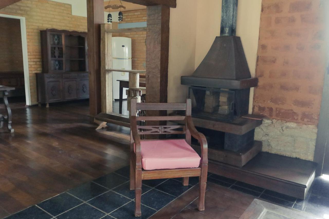 Em tiradentes, Minas Gerais, CASA TÍPICA E ESPAÇOSA EM TERRENO ARBORIZADO Extérieur photo