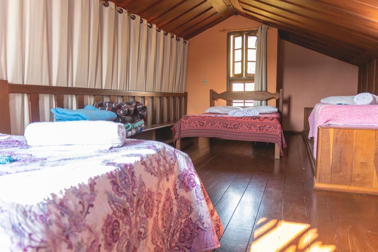 Em tiradentes, Minas Gerais, CASA TÍPICA E ESPAÇOSA EM TERRENO ARBORIZADO Extérieur photo
