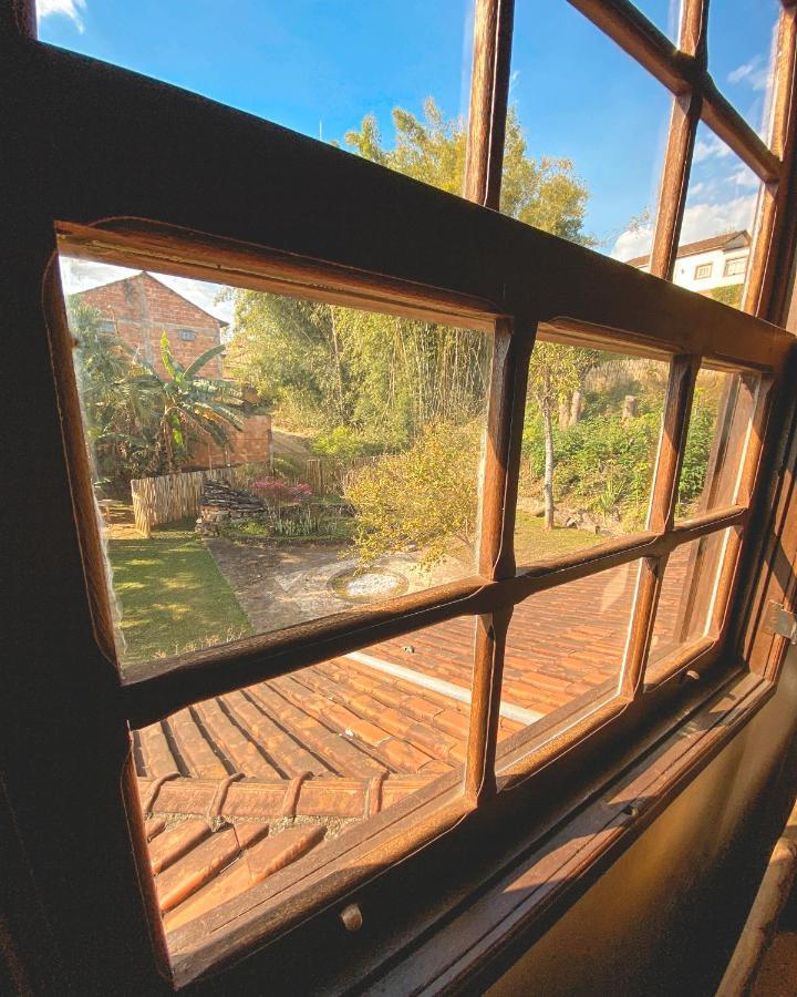 Em tiradentes, Minas Gerais, CASA TÍPICA E ESPAÇOSA EM TERRENO ARBORIZADO Extérieur photo