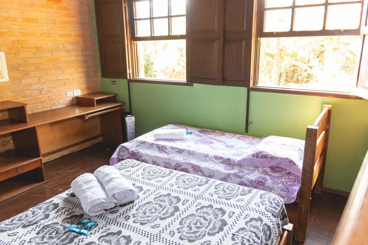 Em tiradentes, Minas Gerais, CASA TÍPICA E ESPAÇOSA EM TERRENO ARBORIZADO Extérieur photo